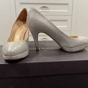 Enzo Angiolini silver dress pumps